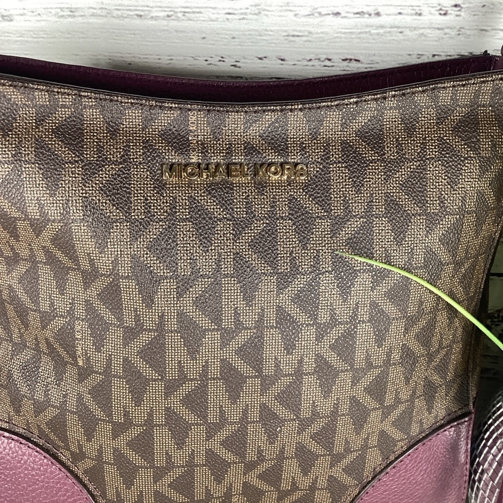 Michael Kors Bag Brown and Purple Women's Messenger Purse guc - Picture 4 of 10